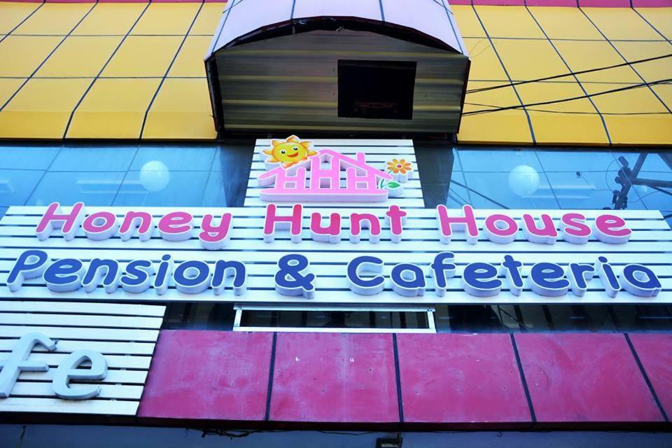 Honey Hunt House Hotel Cebu Buitenkant foto